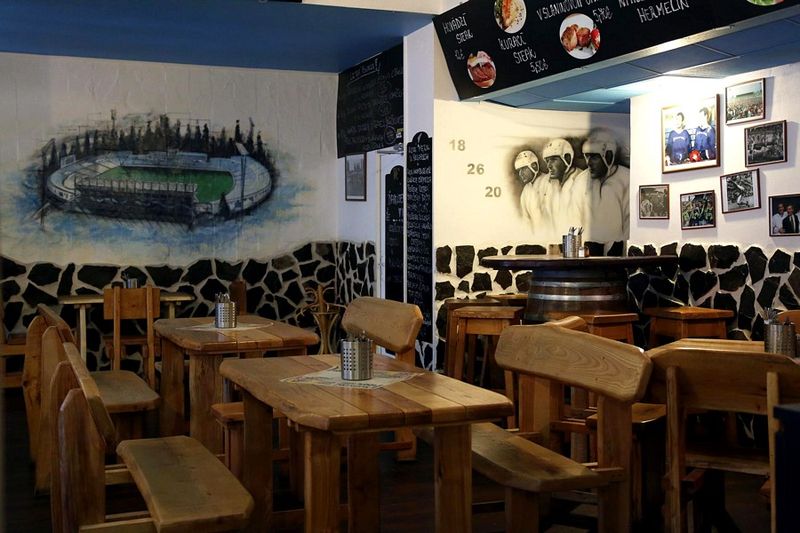 Sport pub U belasých